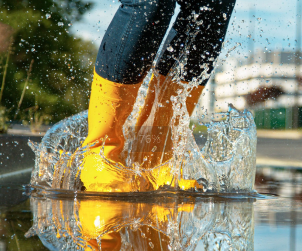 6 Crazy Ways You Can Deodorize your Smelly Rain Boots that Actually Work!